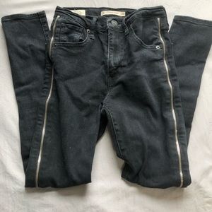 Levi’s Miles High Super Skinny Ankle Jeans - NEVER WORN